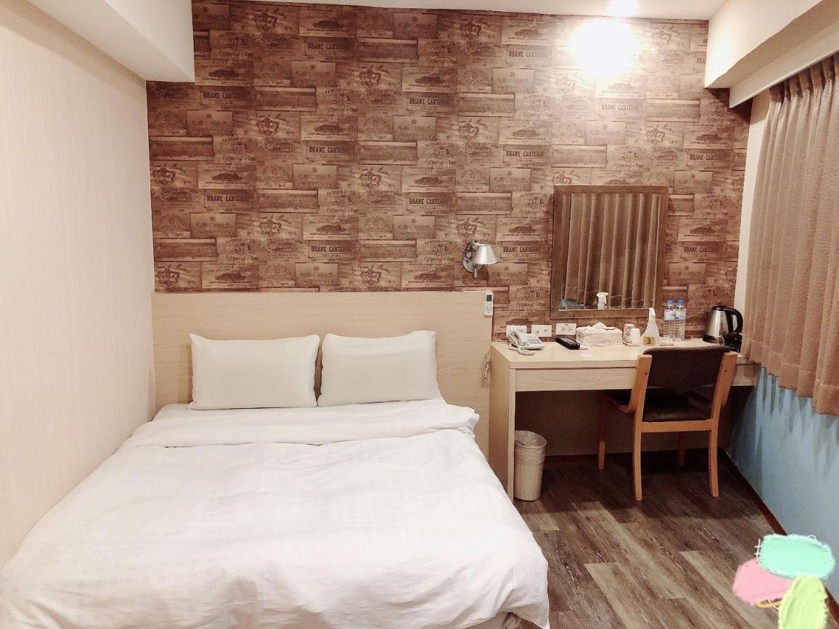 Sanduo Hotel Kaohsziung Kültér fotó
