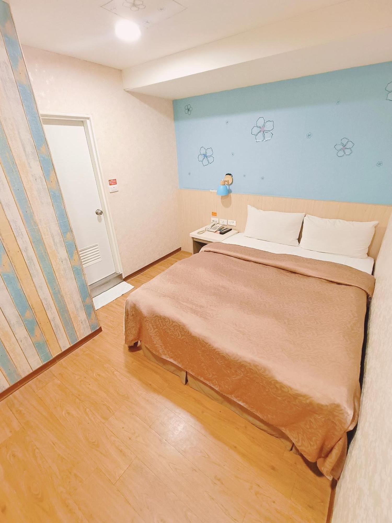 Sanduo Hotel Kaohsziung Kültér fotó